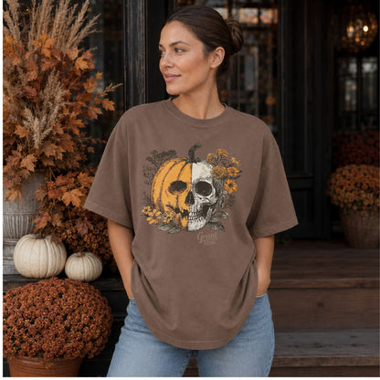 Comfort Colors Espresso short sleeve shirt with floral pumpkin skull design in fall setting