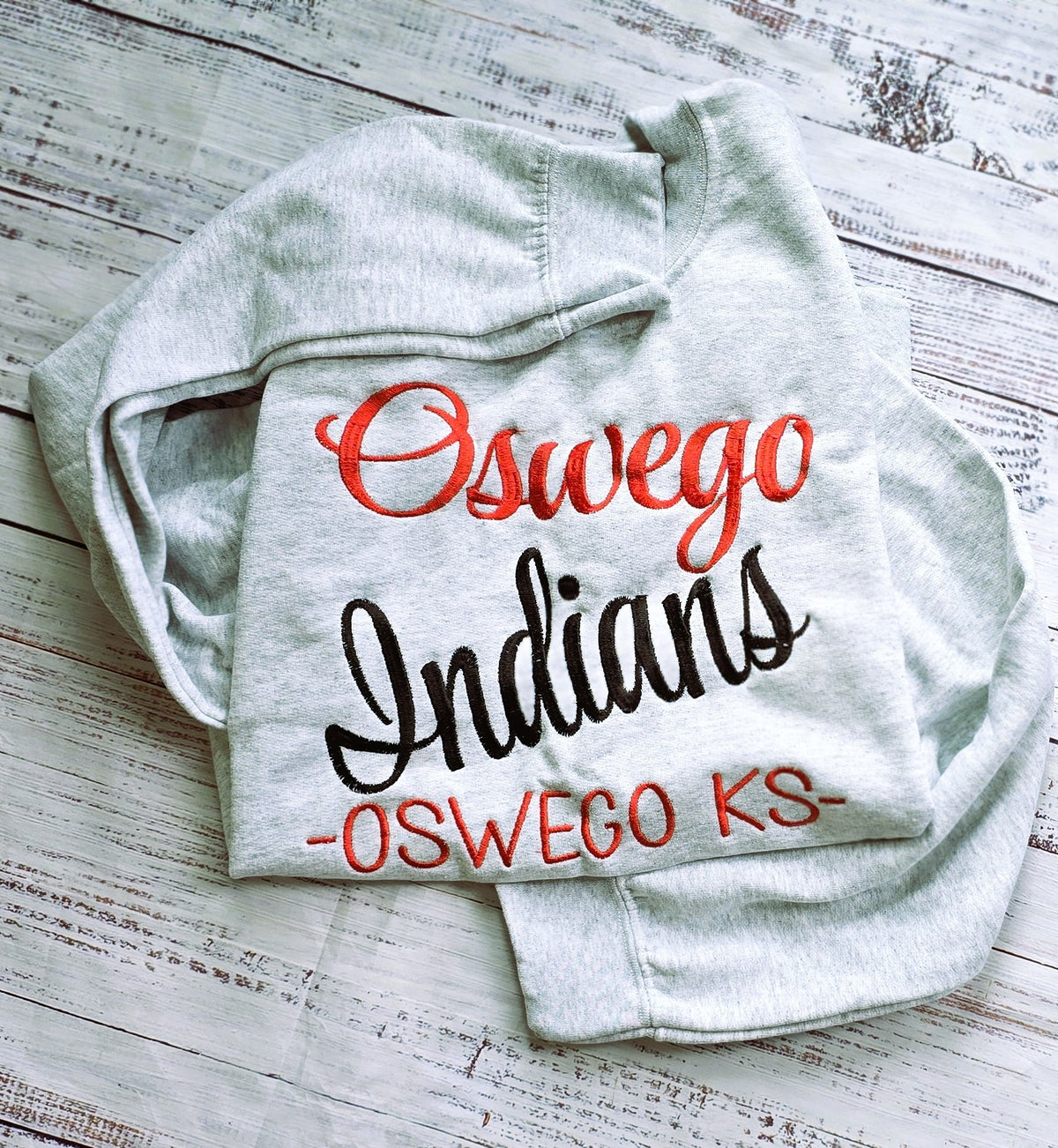 Personalized school team embroidered crewneck in Ash