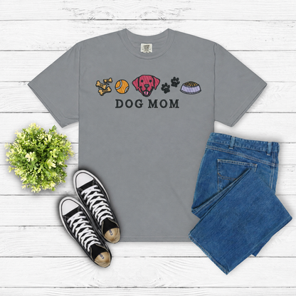 Grey Comfort Colors 1717 Dog Mom embroidered T-shirt flat lay