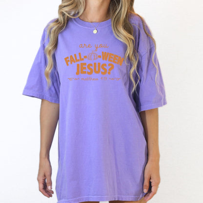 Front view of the Orchid Matthew 4:19 Fall-O-Ween Jesus Comfort Colors graphic tee.