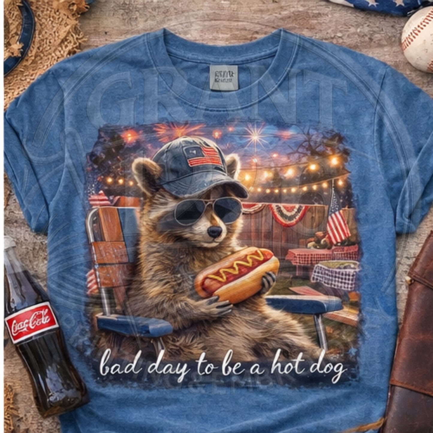 Vintage funny raccoon hot dog patriotic graphic tee