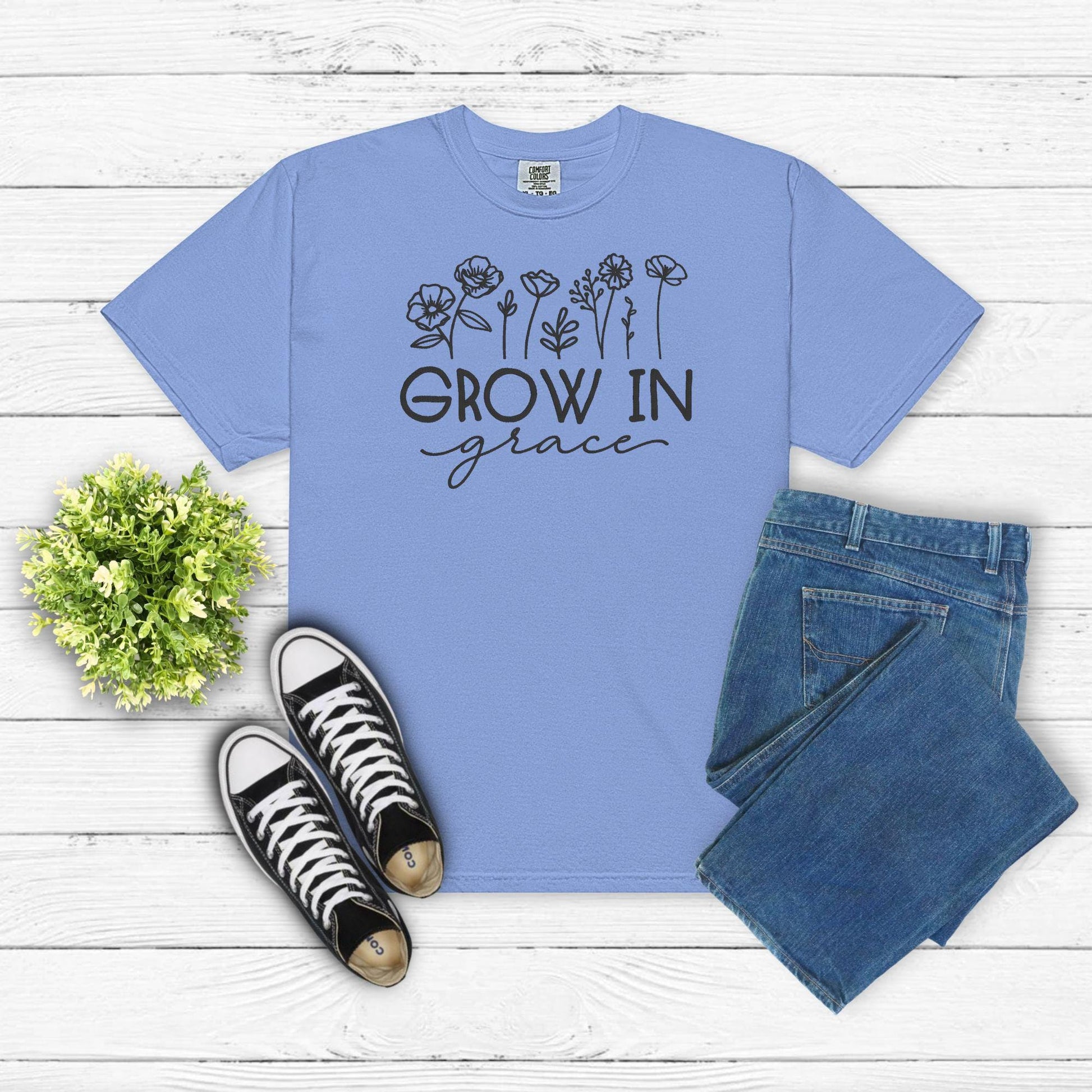 Grow in Grace Embroidered Shirt – Inspirational Christian Floral Tee – Faith-Based Embroidery Gift – Uplifting Boho Style Tee