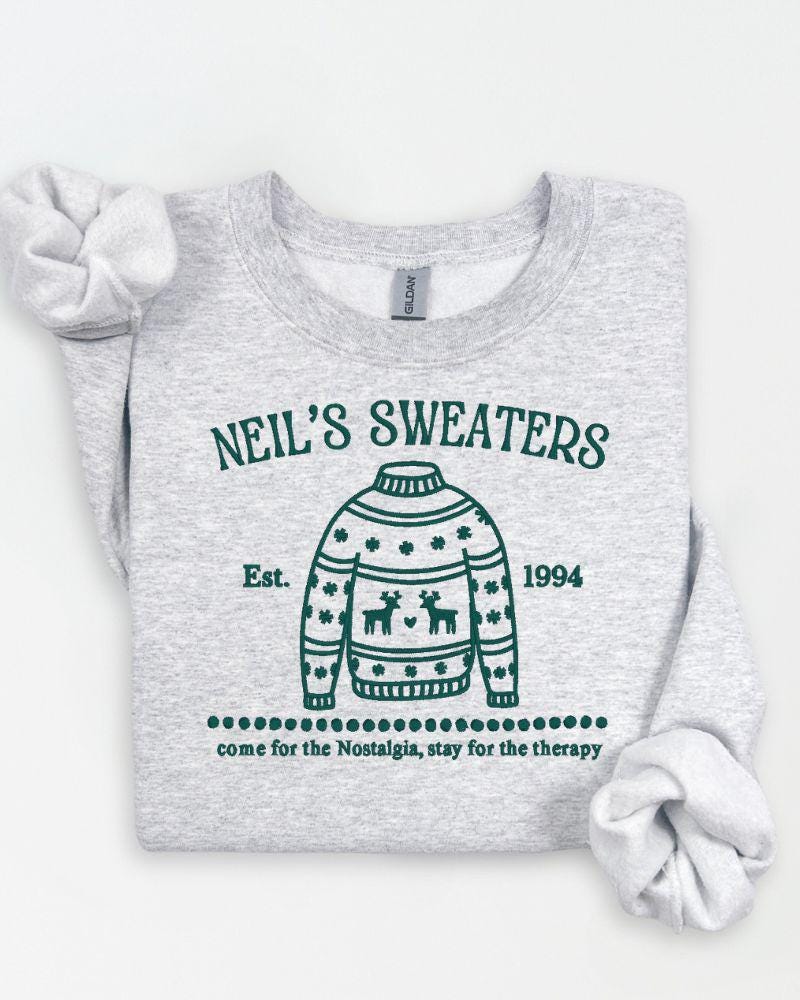 Nostalgic Santa Claus Inspired Sweatshirt – Retro Embroidered Holiday Crewneck – Cozy 90s Christmas Sweater Gift
